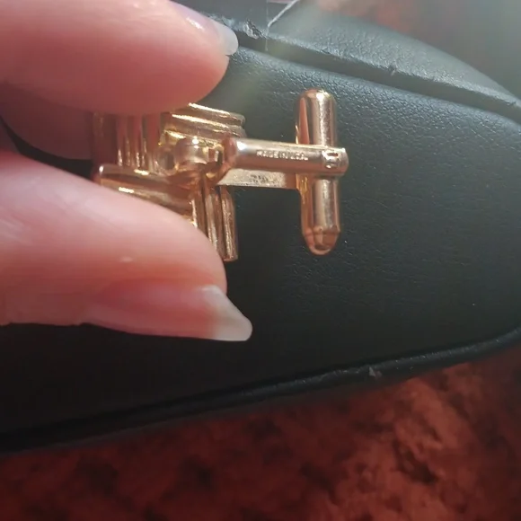 Vintage Golden Cuff Links - Picture 4 of 4